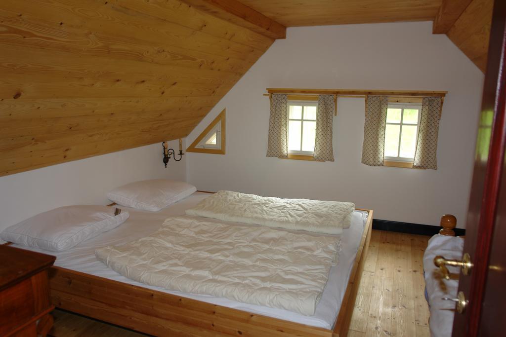 Chata Hugo - 3 Retreat Apartments Tanvald Exteriör bild