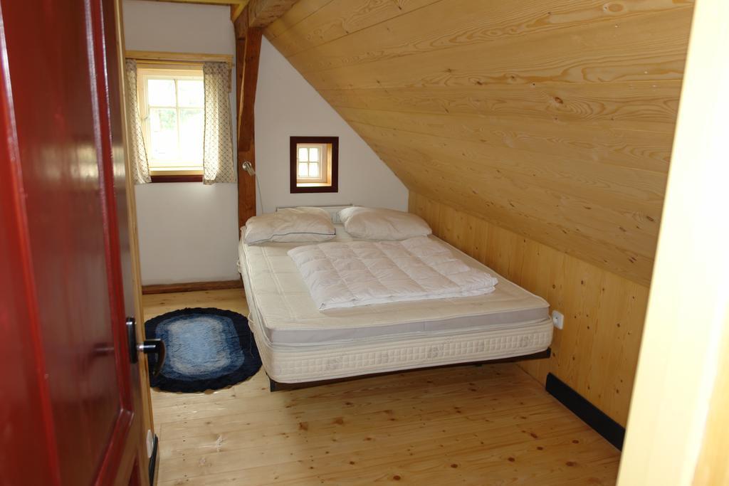 Chata Hugo - 3 Retreat Apartments Tanvald Exteriör bild